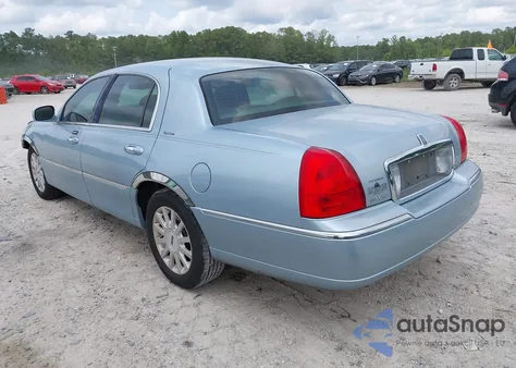 2007 Lincoln Town Car Signature z USA, uszkodzony, nr VIN 1LNHM81V27Y622316